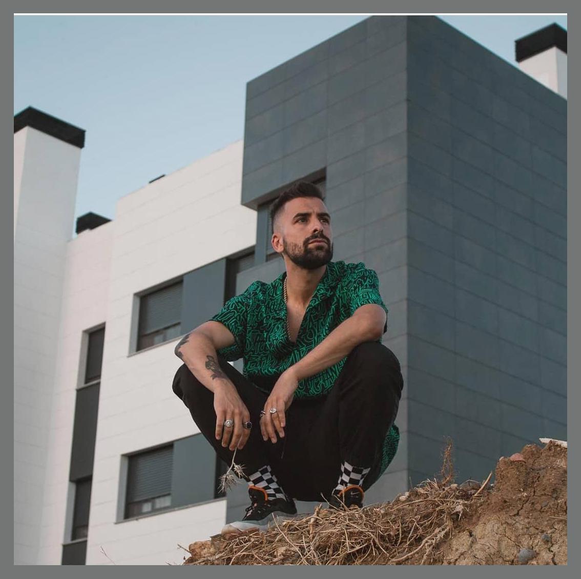 SALAS